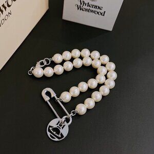 𝐕𝐢𝐯𝐢𝐞𝐧𝐧𝐞 𝐖𝐞𝐬𝐭𝐰𝐨𝐨𝐝🪐✨